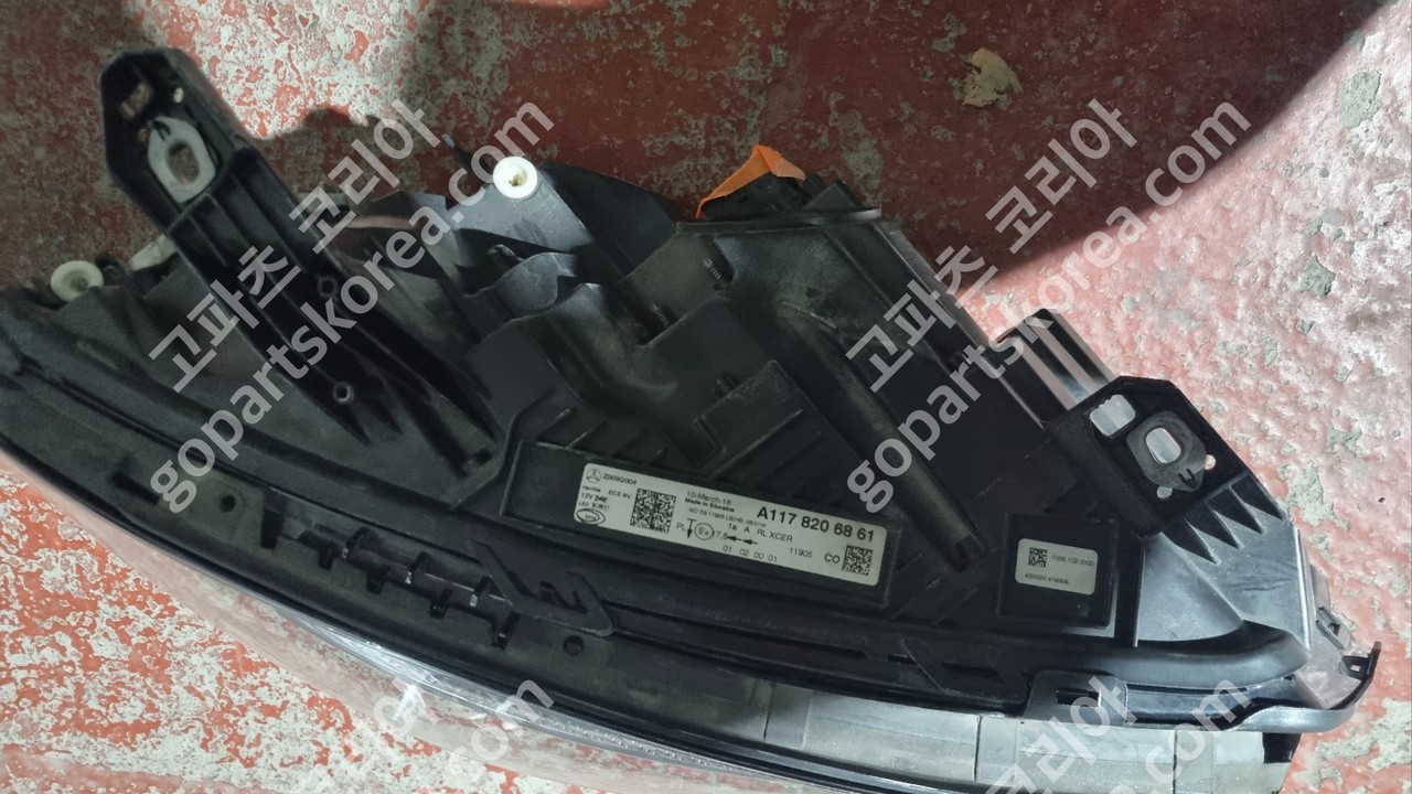 메르세데스 벤츠 A클래스 W117 후기 헤드라이트 조수석 중고