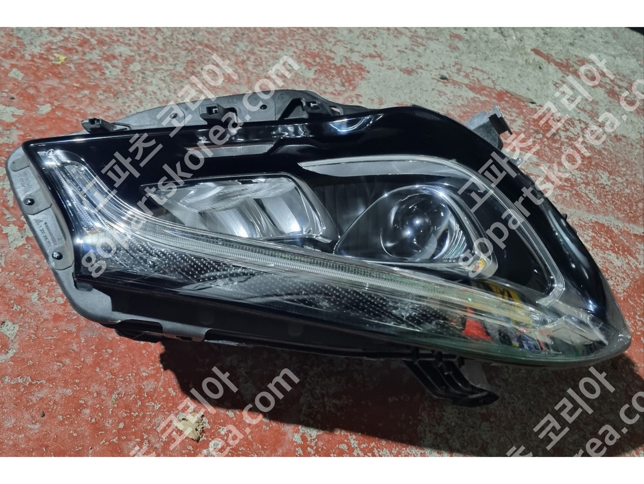 벤츠 A클래스 W117 후기 헤드라이트 조수석 사진 3