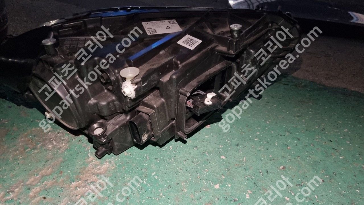 벤츠 A클래스 W177 전기 헤드라이트 운전석 사진 2