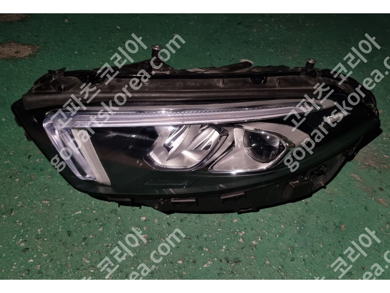 벤츠 A클래스 W177 전기 헤드라이트 운전석 사진 3