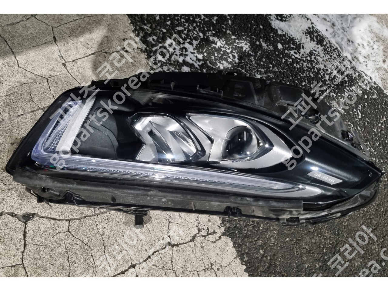 벤츠 A클래스 W177 전기 헤드라이트 조수석 사진 2