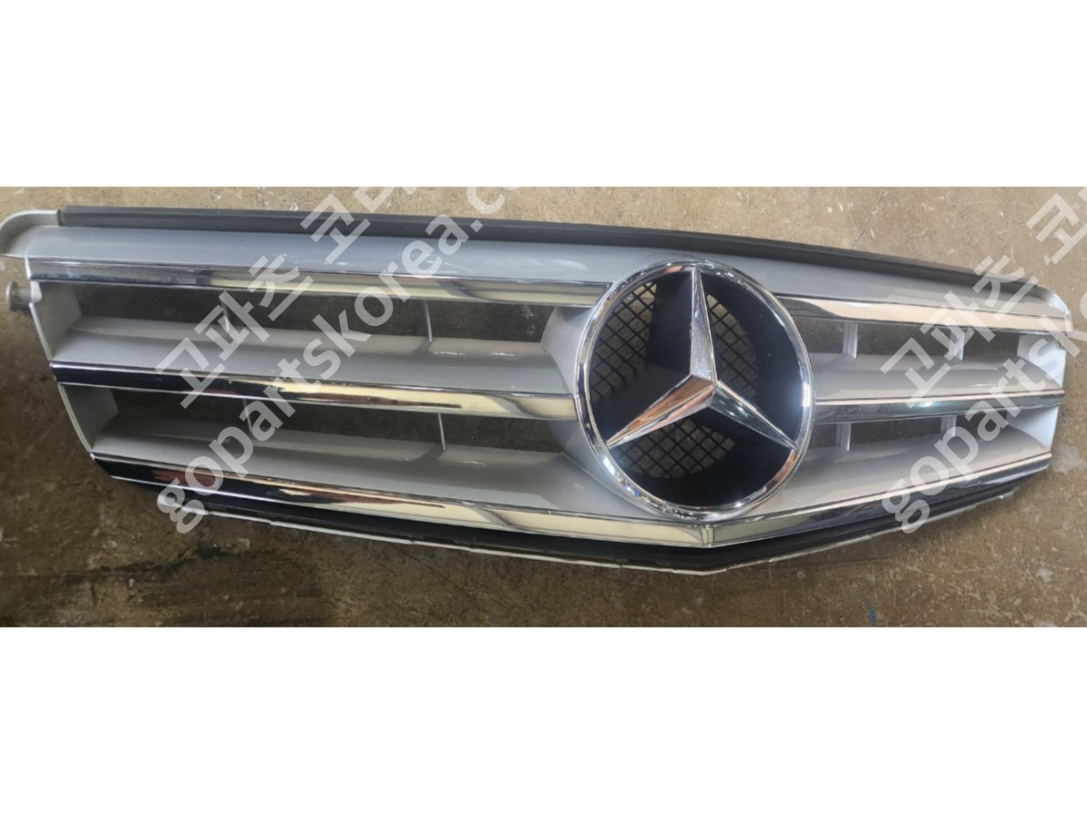 벤츠 C클래스 W204 그릴 전면 라디에이터 그릴 사진 2