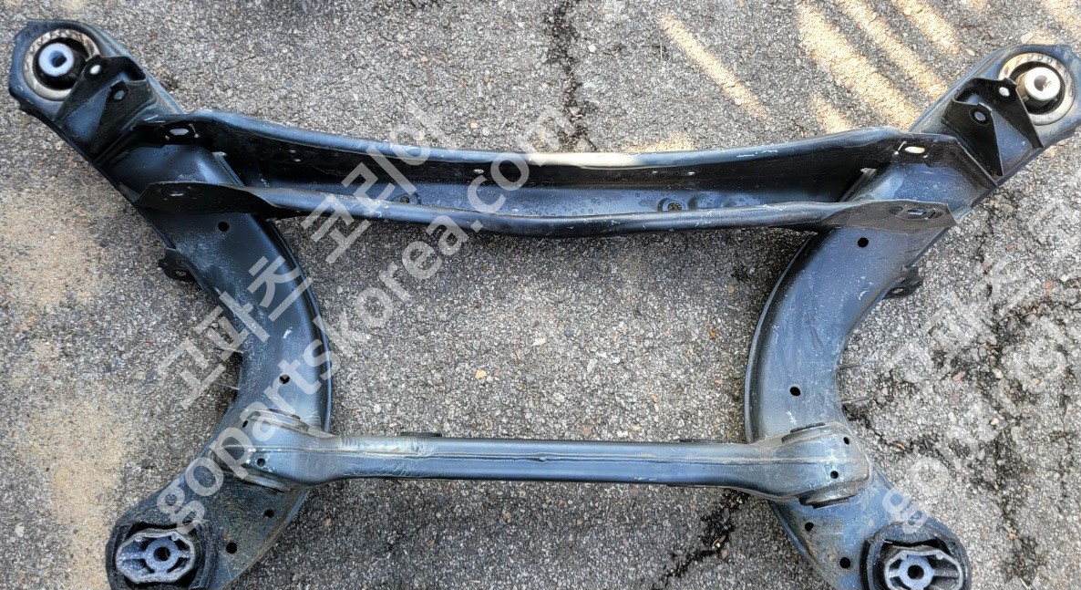 벤츠 C클래스 W204 뒷멤버 부싱제외 C클래스(W204, W205) 호환, E클래스(W212, W213) 호환 사진 5