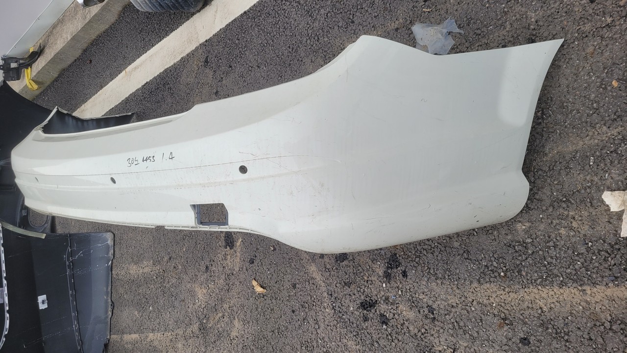 벤츠 C클래스 W204 전기 뒷범퍼 사진 3