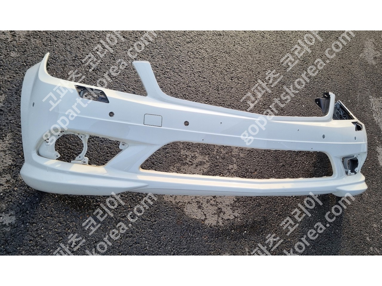 벤츠 C클래스 W204 전기 앞범퍼 사진 2