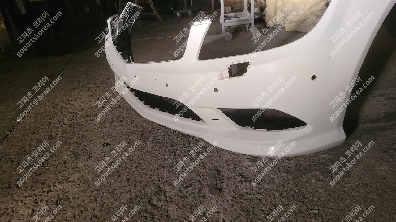 메르세데스 벤츠 C클래스 W204 중기 앞범퍼 중고