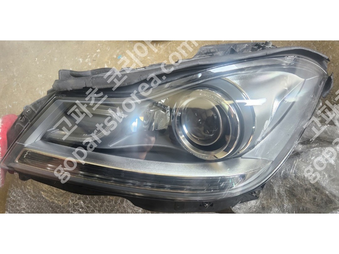 벤츠 메르세데스 벤츠 C클래스 W204 후기 헤드라이트 운전석 사진 3