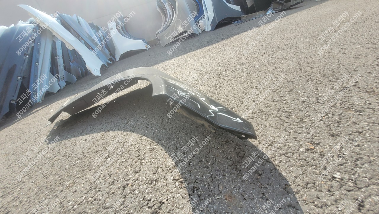 메르세데스 벤츠 C클래스 W204 휀더 조수석 앞휀더 중고