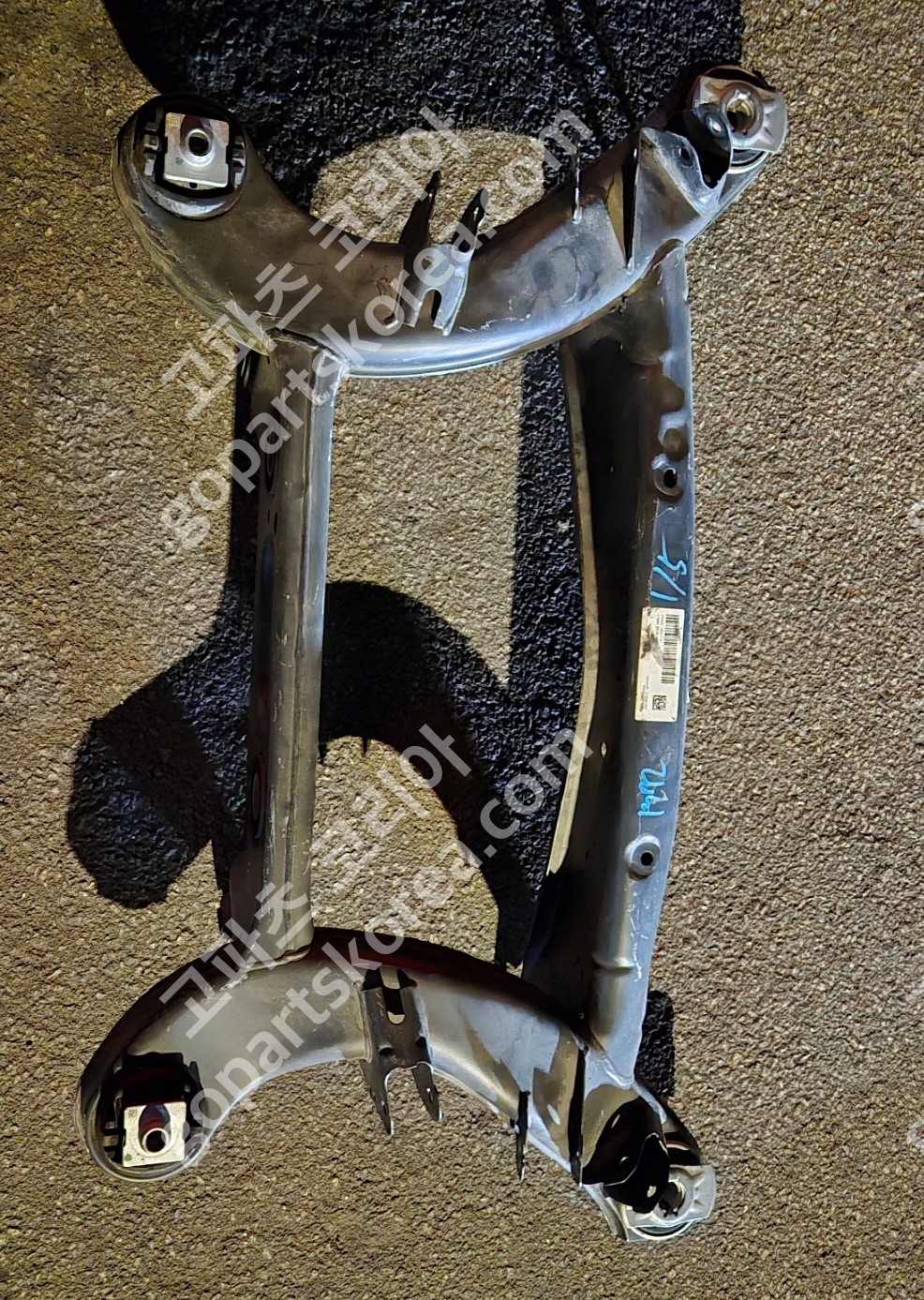 벤츠 C클래스 W205 뒷멤버 부싱제외 C클래스(W204, W205) 호환, E클래스(W212, W213) 호환 사진 4