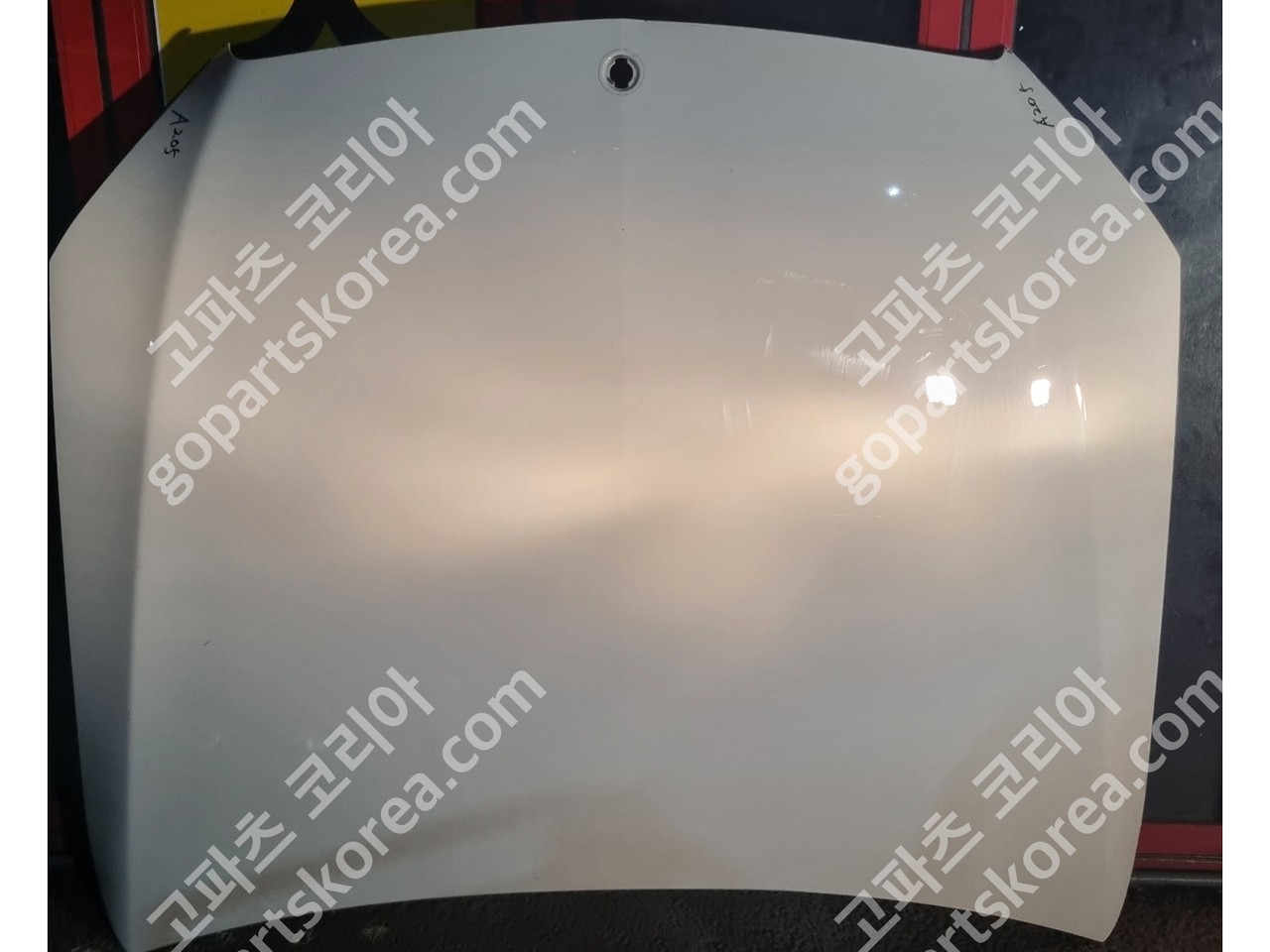 벤츠 C클래스 W205 본네트 사진 3