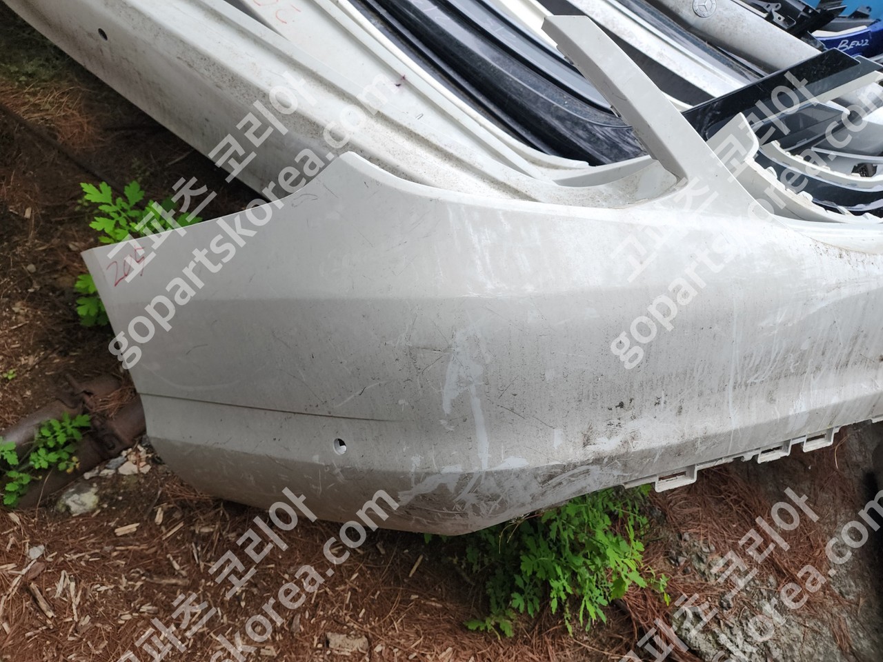 메르세데스 벤츠 C클래스 W205 전기 뒷범퍼 레이더모듈브라켓 화이트타입 중고