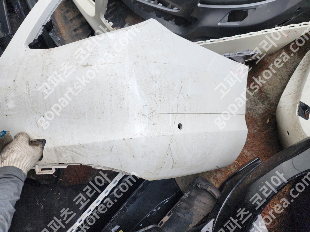 벤츠 C클래스 W205 전기 뒷범퍼 레이더모듈브라켓 화이트타입 사진 3