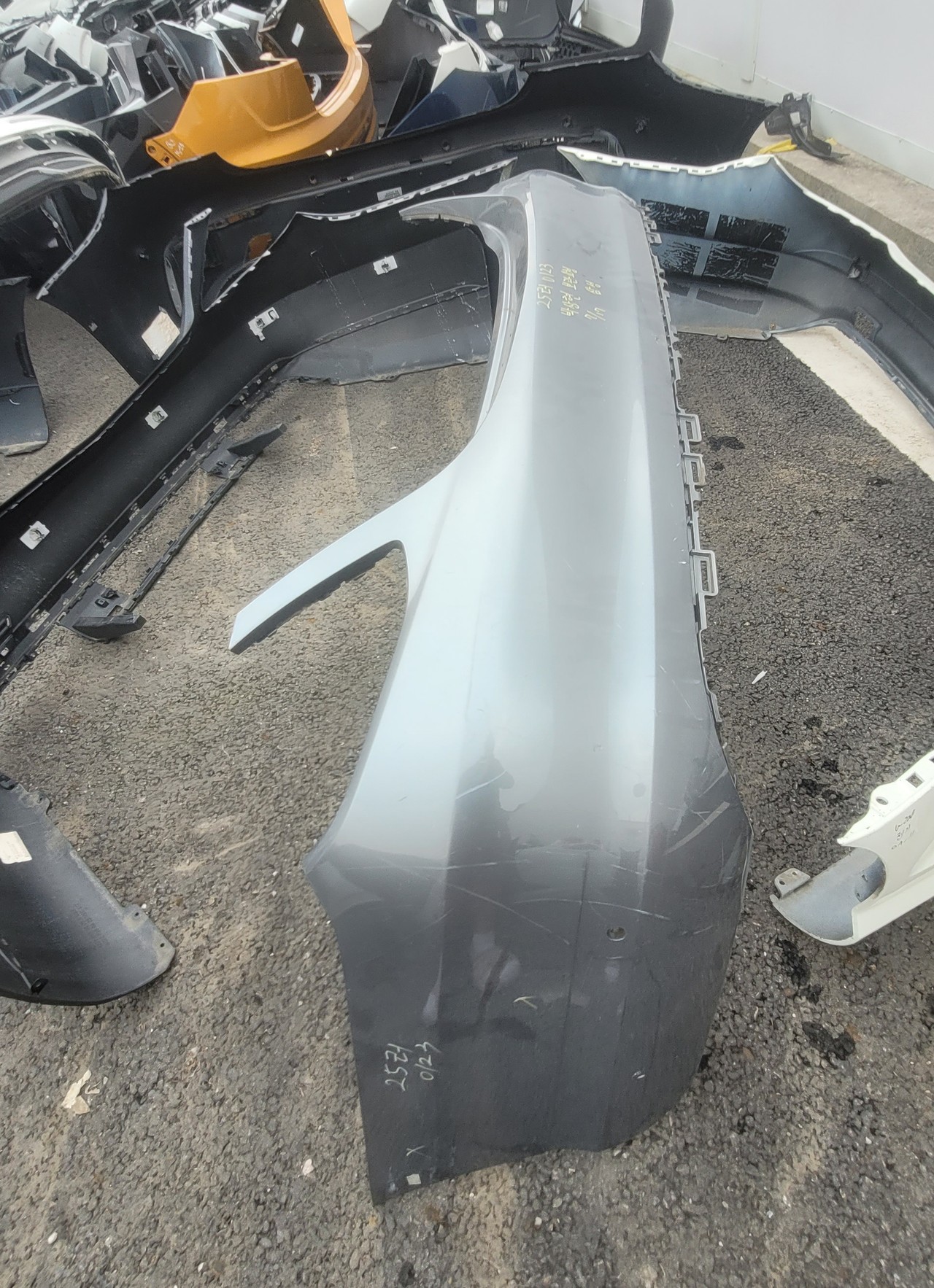 벤츠 C클래스 W205 전기 앞범퍼 사이드크롬X 사진 3