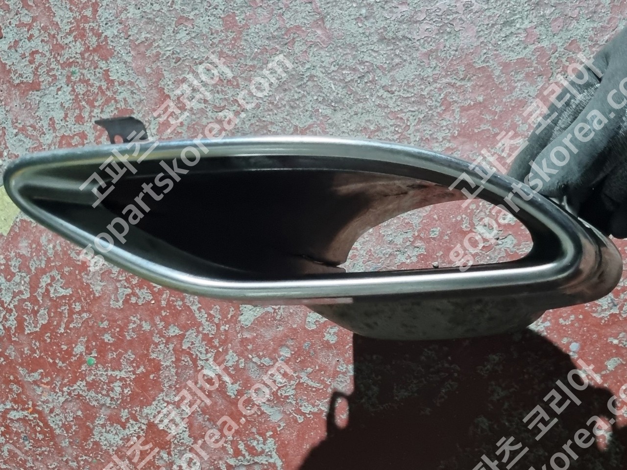 메르세데스 벤츠 C클래스 W205 하체 조수석 머플러팁 중고