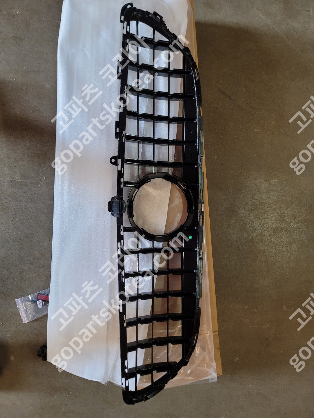 메르세데스 벤츠 CLS W218 후기 라디에터 GT룩 에프터신품 중고