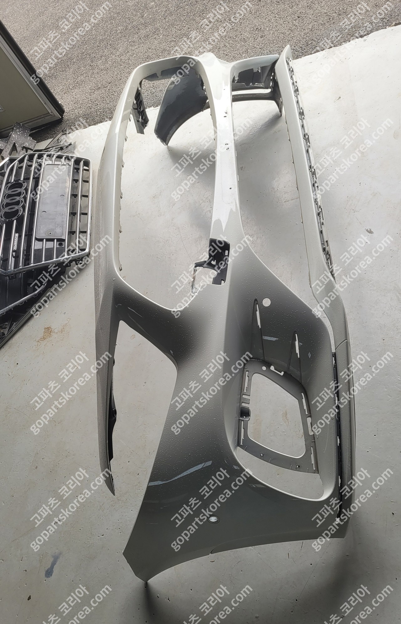 메르세데스 벤츠 CLS클래스 W257 전기 앞범퍼 AMG 중고