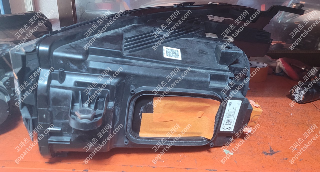 벤츠 CLS클래스 W257 전기 헤드라이트 운전석 8핀 2구타입 사진 2