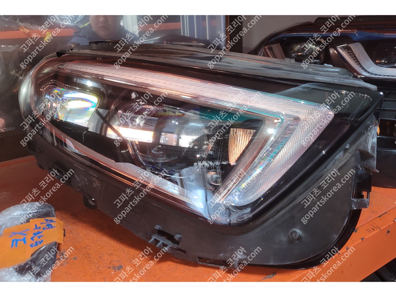 벤츠 CLS클래스 W257 전기 헤드라이트 운전석 8핀 2구타입 사진 3