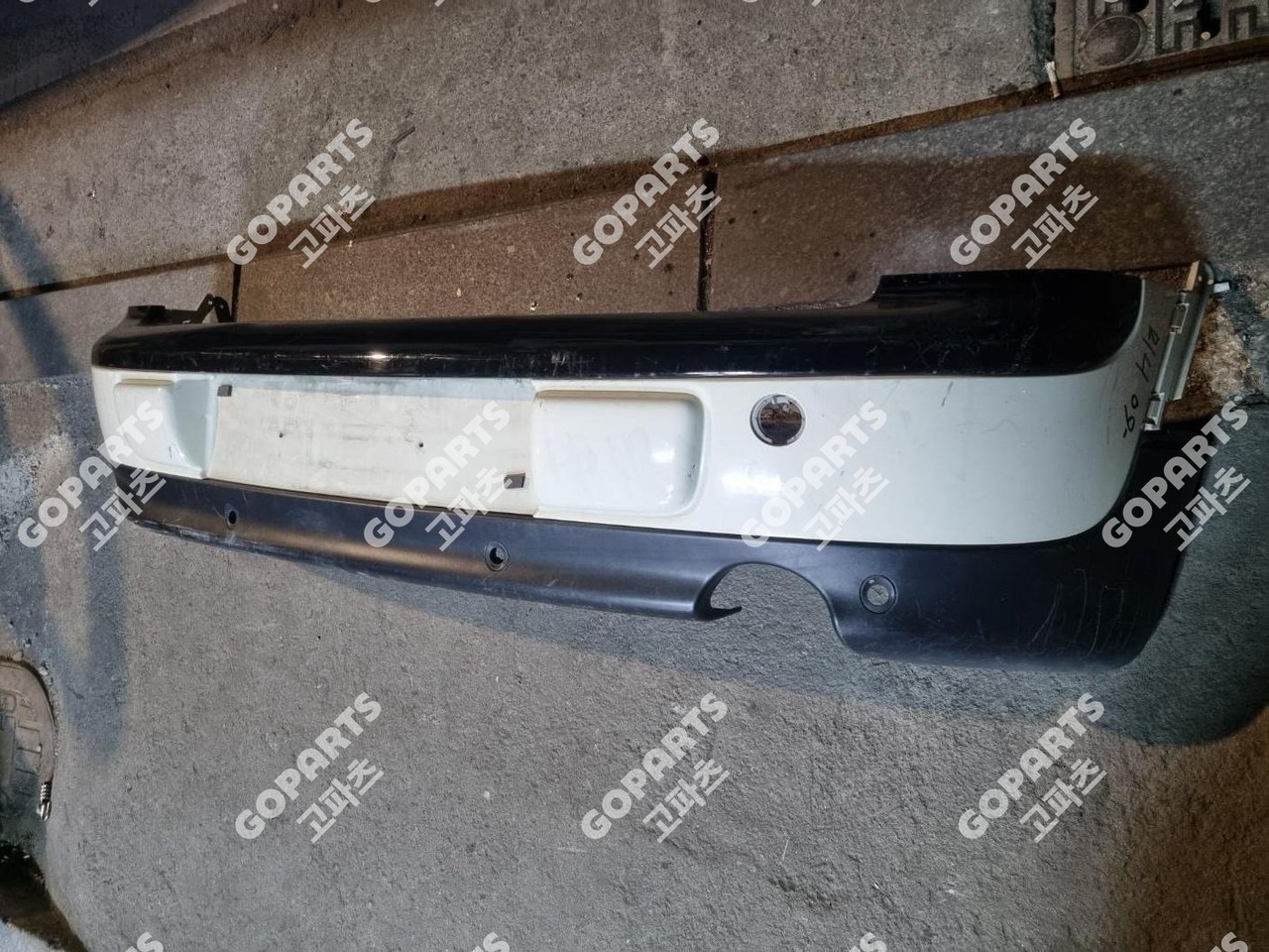 미니 쿠퍼 클럽맨 뒷범퍼 중고