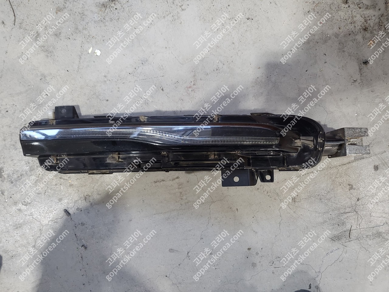 볼보 D2 V40 안개등 조수석 사진 3