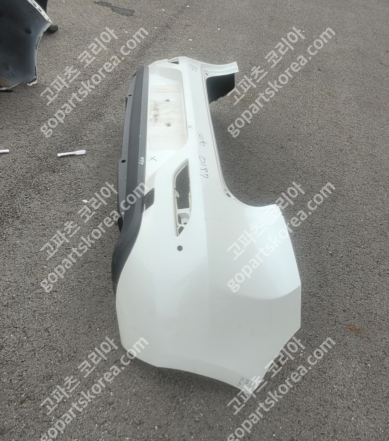 볼보 V40 D3 뒷범퍼 하단 스포일러 디퓨저 사진 3