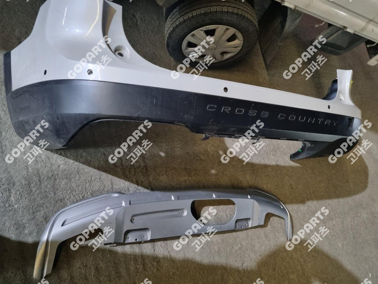 볼보 V90 2세대 크로스카운트리 후기 뒷범퍼 후피 리어밤바 상단하단스포일러디퓨저 사진 2