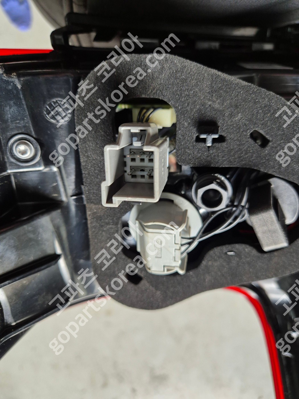 볼보 XC40 테일램프 운전석 사진 2