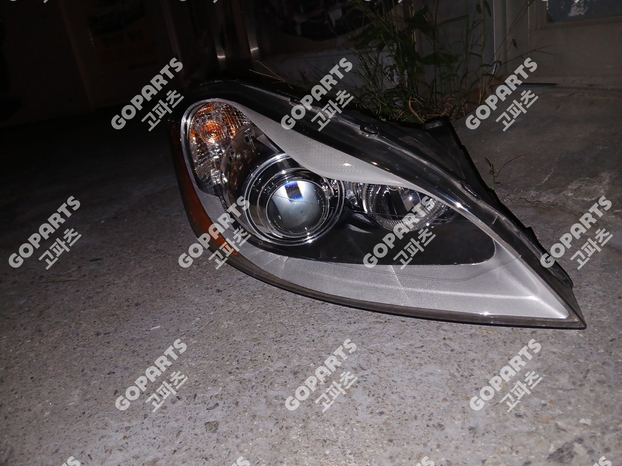 볼보 XC60 1세대 전기형 조수석헤드라이트 사진 2