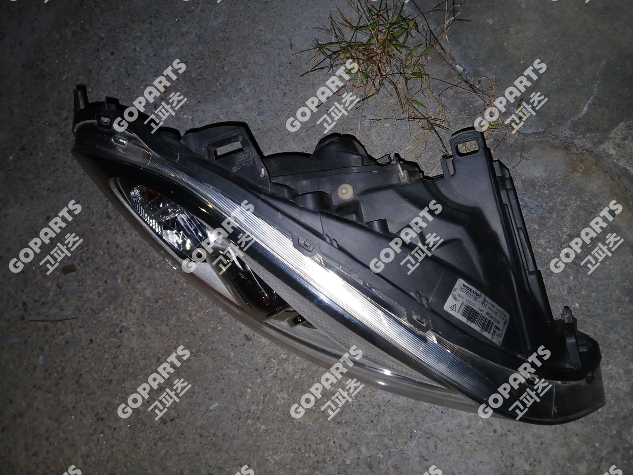 볼보 XC60 1세대 전기형 조수석헤드라이트 사진 4