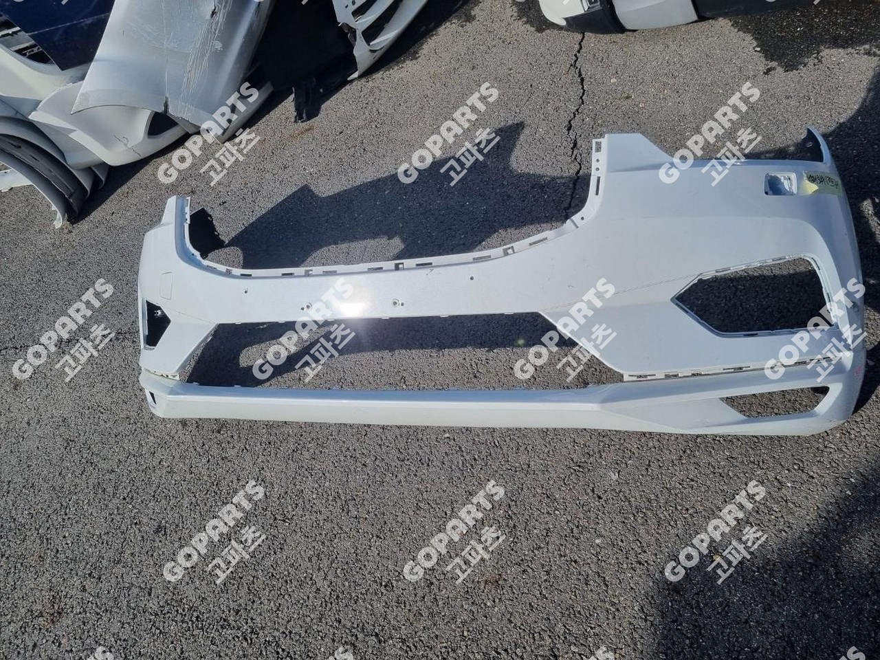 볼보 XC60 2세대 전기 앞범퍼 전피 프론트밤바 중고