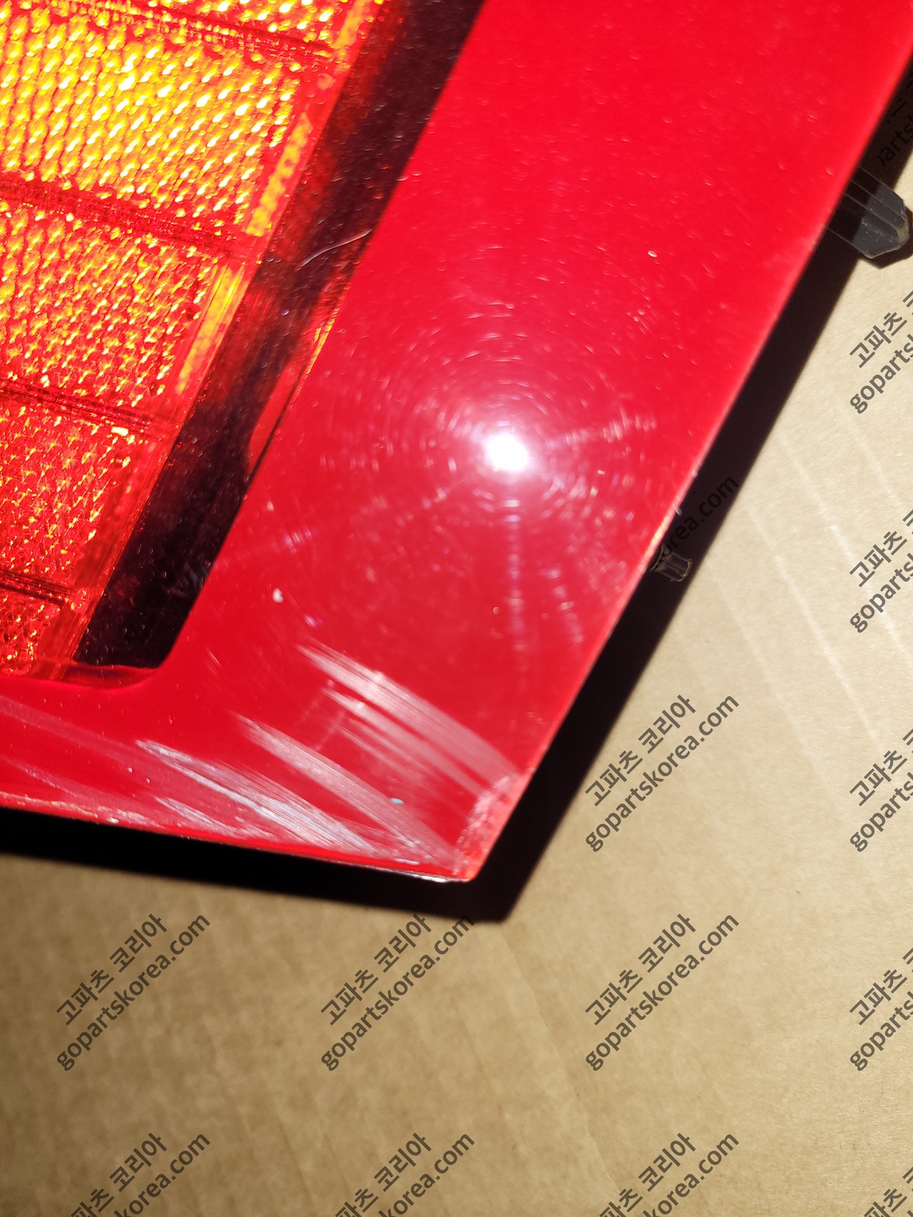 볼보 XC90 테일램프 조수석 하단미세크랙금갔으나 사용가능 사진 3