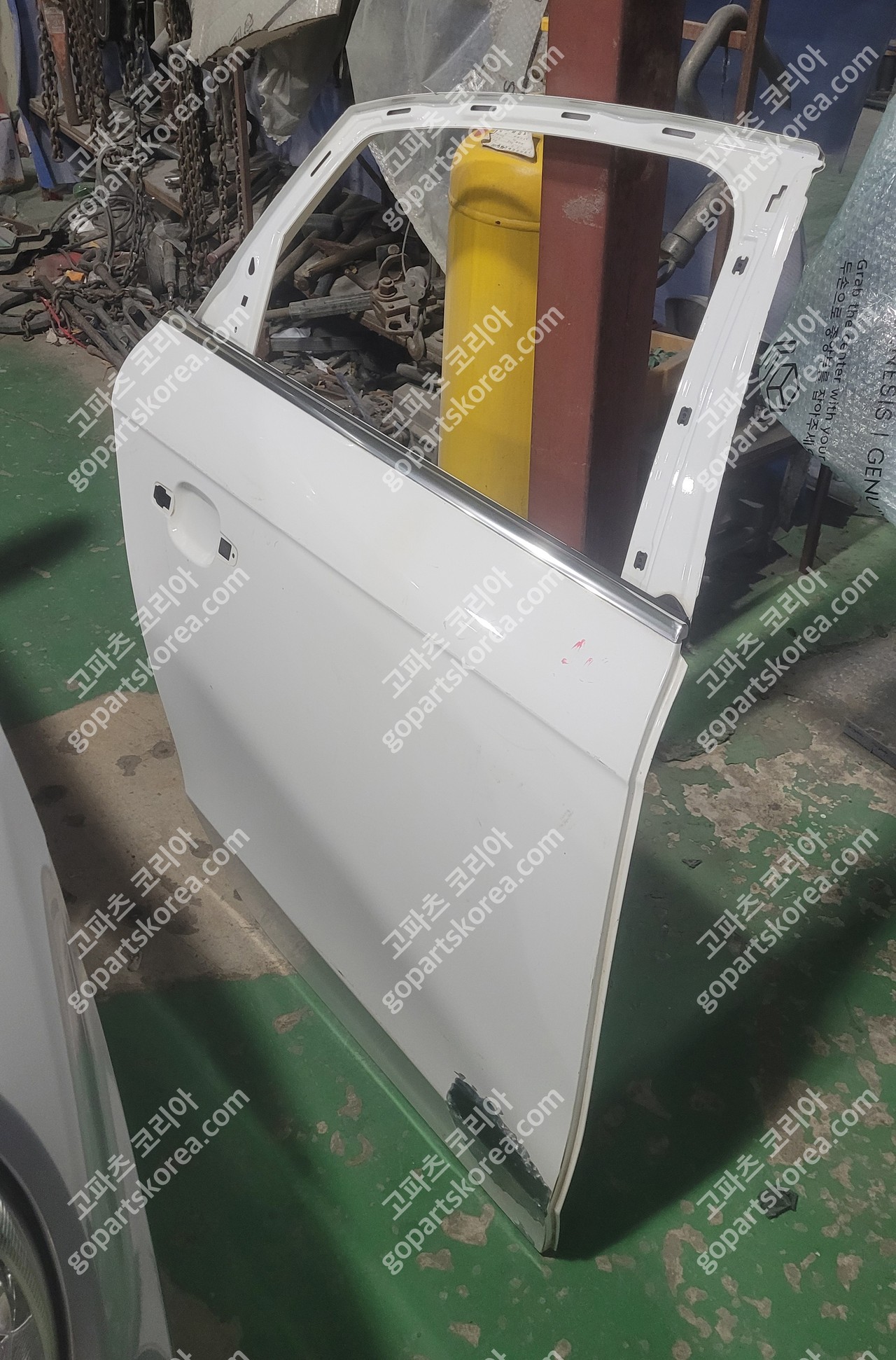 아우디 A4 B8 도어 조수석 뒷도어 사진 3