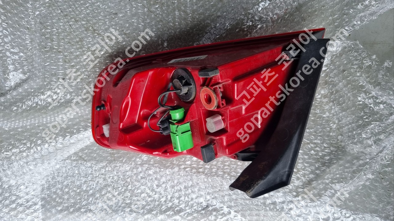 아우디 A4 B8 전기 테일램프 운전석 중고