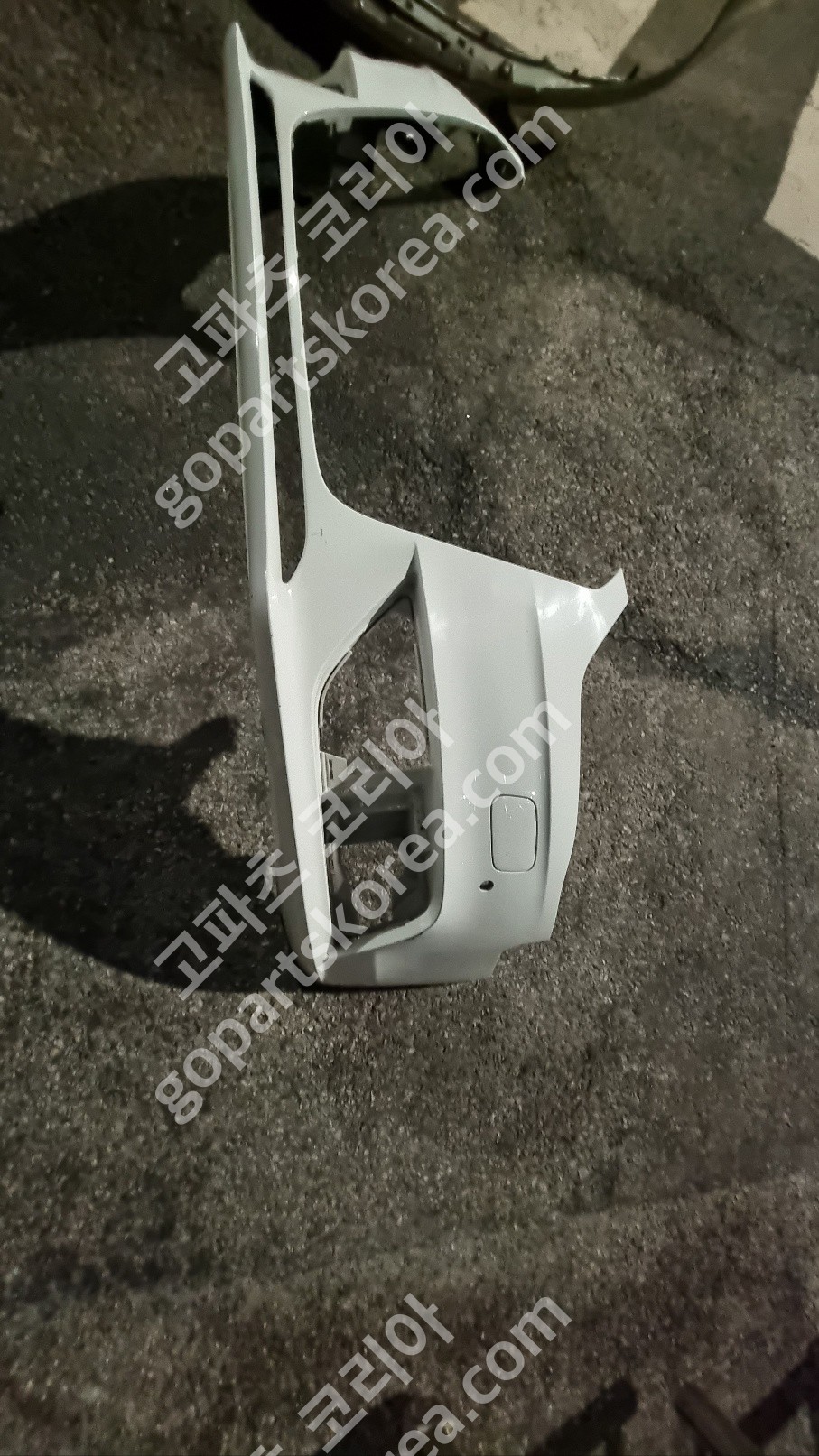 아우디 A4 B8 후기 앞범퍼 노즐O 센서2구 중고