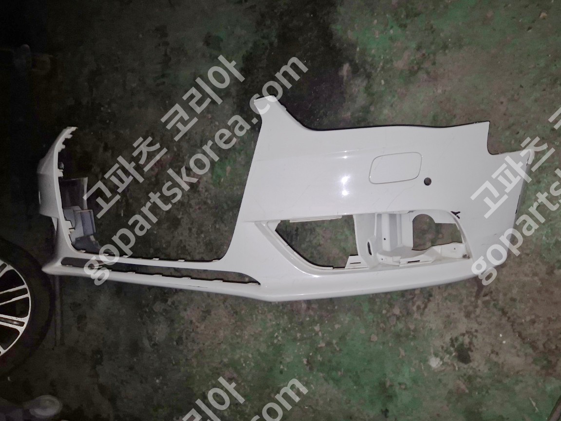 아우디 A4 B8 후기 앞범퍼 사진 3