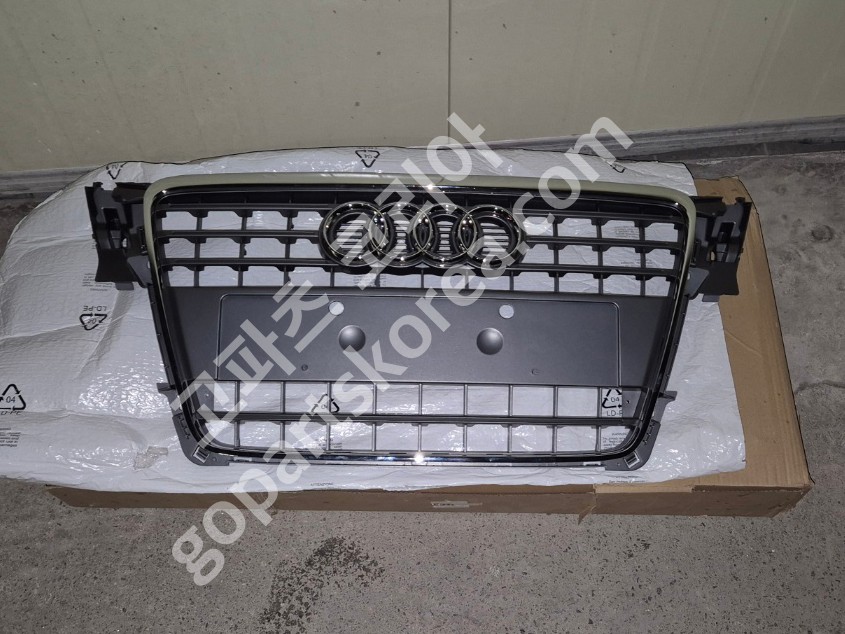 아우디 A4 B8 8K 그릴 사진 5