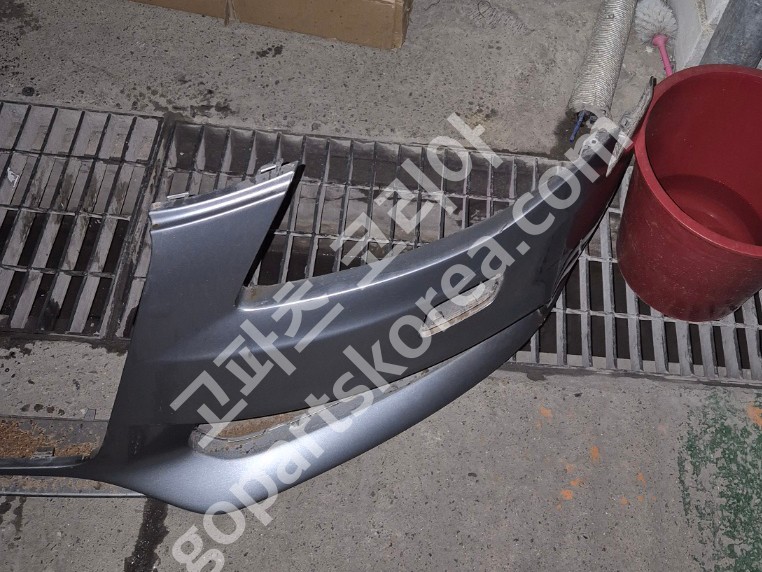 아우디 A4 B8 8K 전기 앞범퍼 노즐2구 센서X 중고