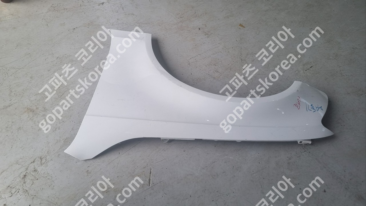 아우디 A4 B8 8K 후기 휀더 운전석 앞휀더 사진 2