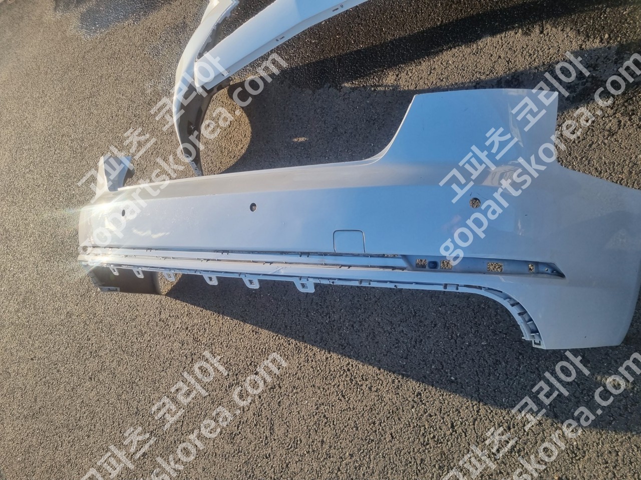 아우디 A4 B9 전기 뒷범퍼 일반 사진 2