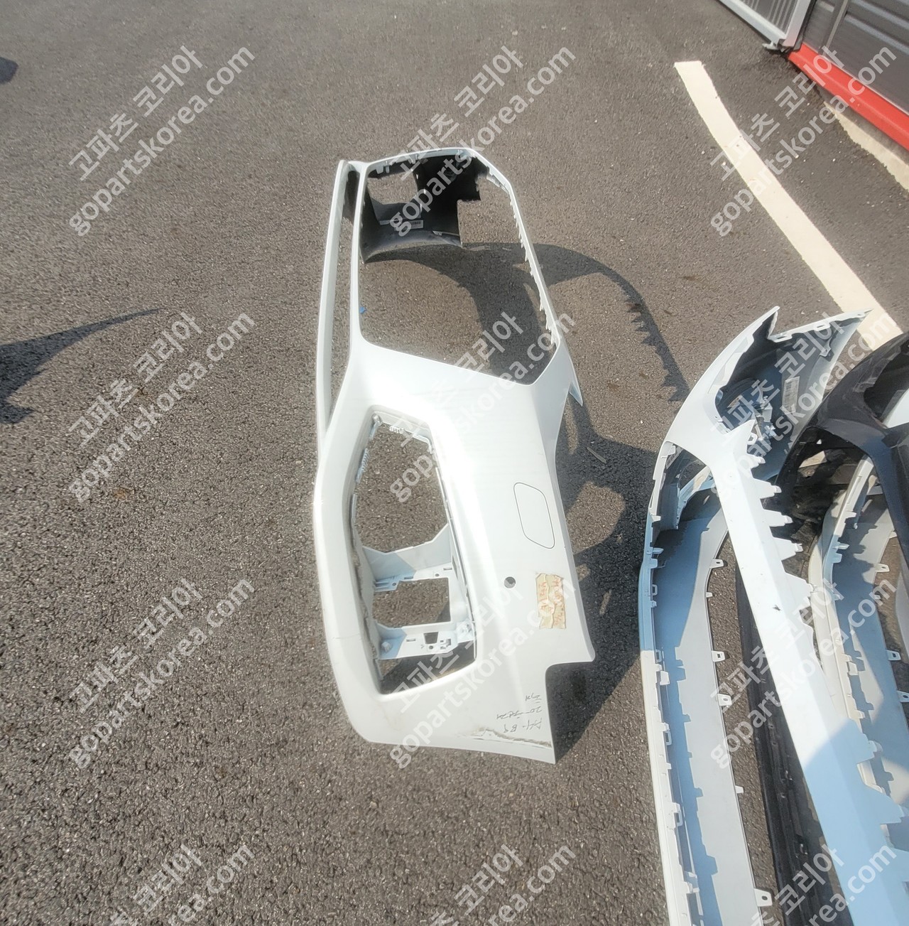 아우디 A4 B9 후기 앞범퍼 일반타입 중고