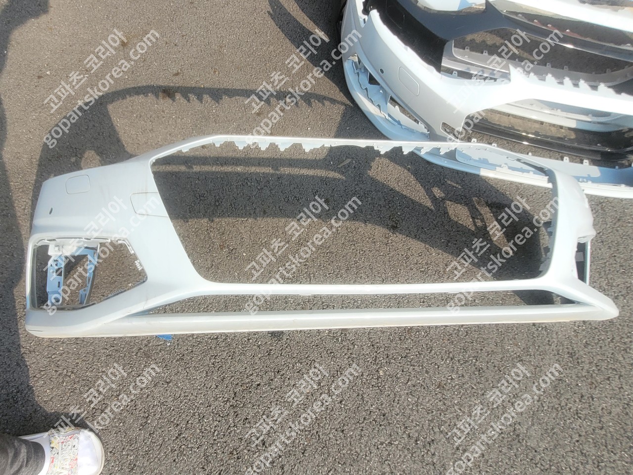 아우디 A4 B9 후기 앞범퍼 일반타입 사진 3