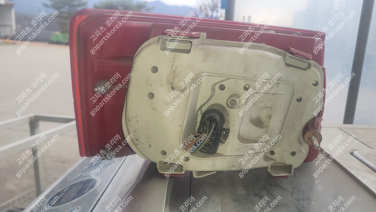 아우디 A6 C6 전기 테일램프 조수석 중고