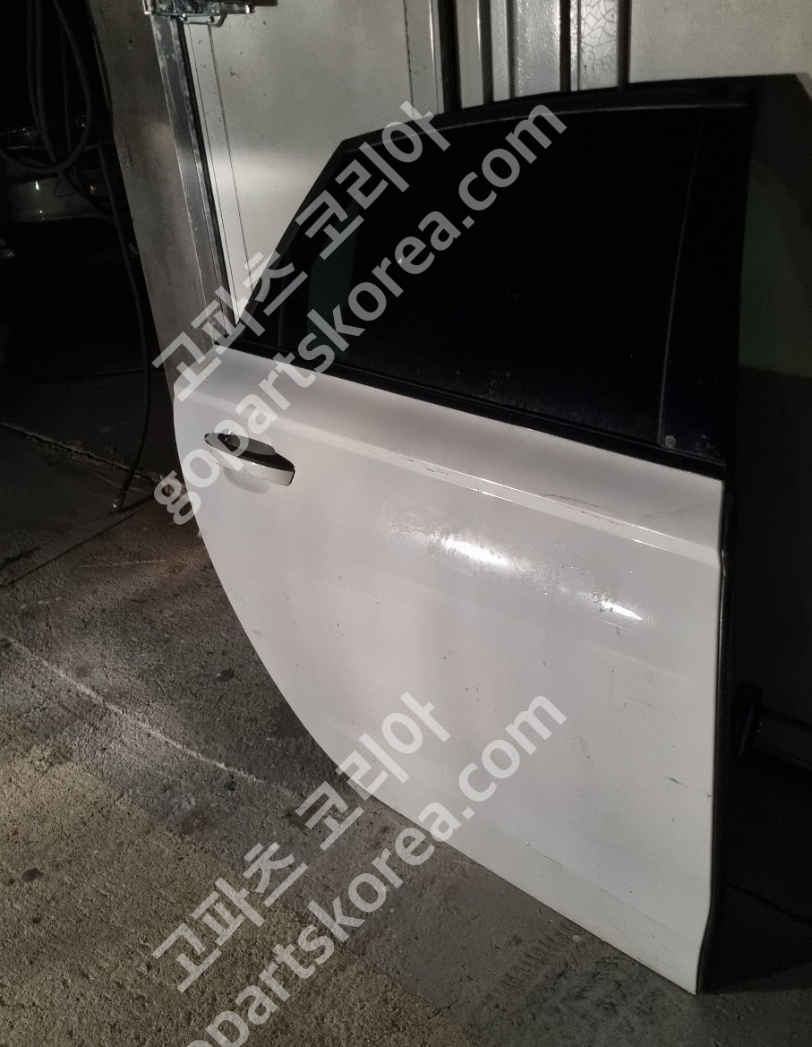 아우디 A6 C7 도어 조수석 뒷도어 중고