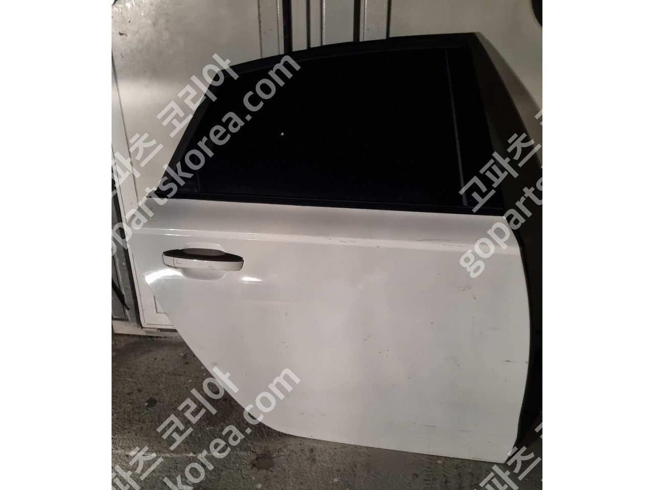 아우디 A6 C7 도어 조수석 뒷도어 사진 2