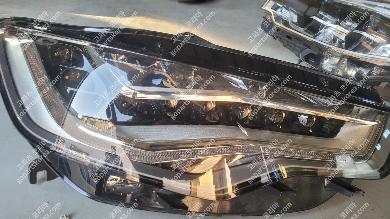아우디 A6 C7 전기 헤드라이트 조수석 LED타입 사진 3