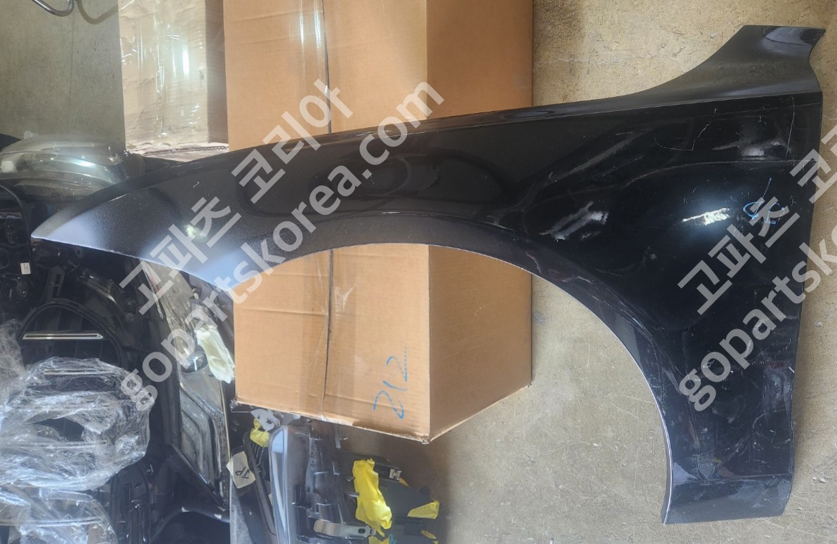 아우디 A7 4G 휀더 운전석 앞휀더 중고