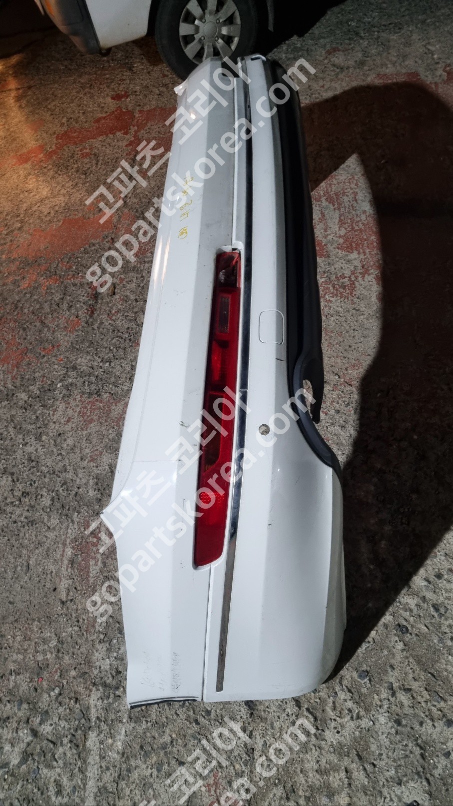 아우디 Q7 4L 후기 뒷범퍼 상단 하단스포일러 디퓨저 사진 3