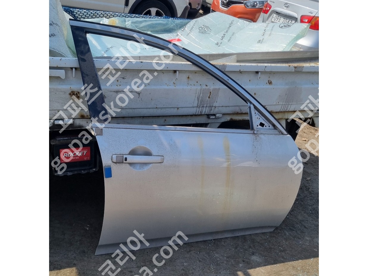 인피니티 G37 도어 조수석 G37 G35 G25 공용 앞도어 사진 2