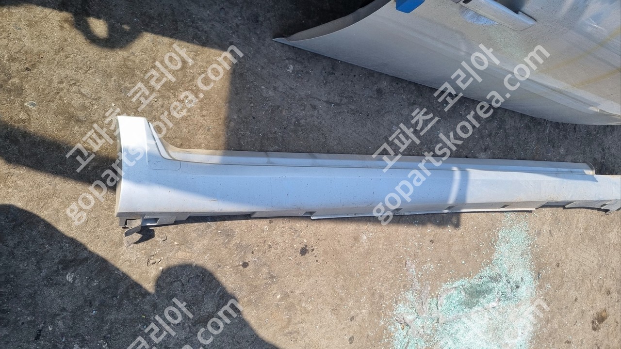 인피니티 G37 사이드스테프 조수석 G37 G35 G25 공용 중고