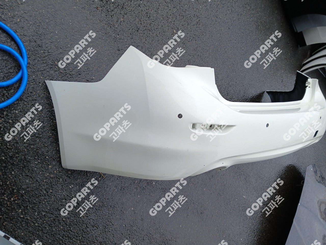 인피니티 Q50 뒷범퍼 사진 3